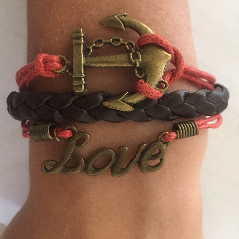 Bracelet